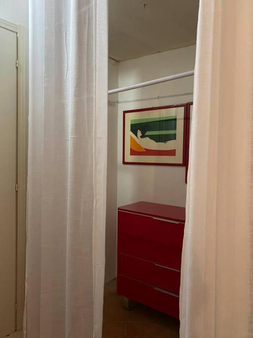 Apartmán La Casa Nel Borgo Angera Exteriér fotografie
